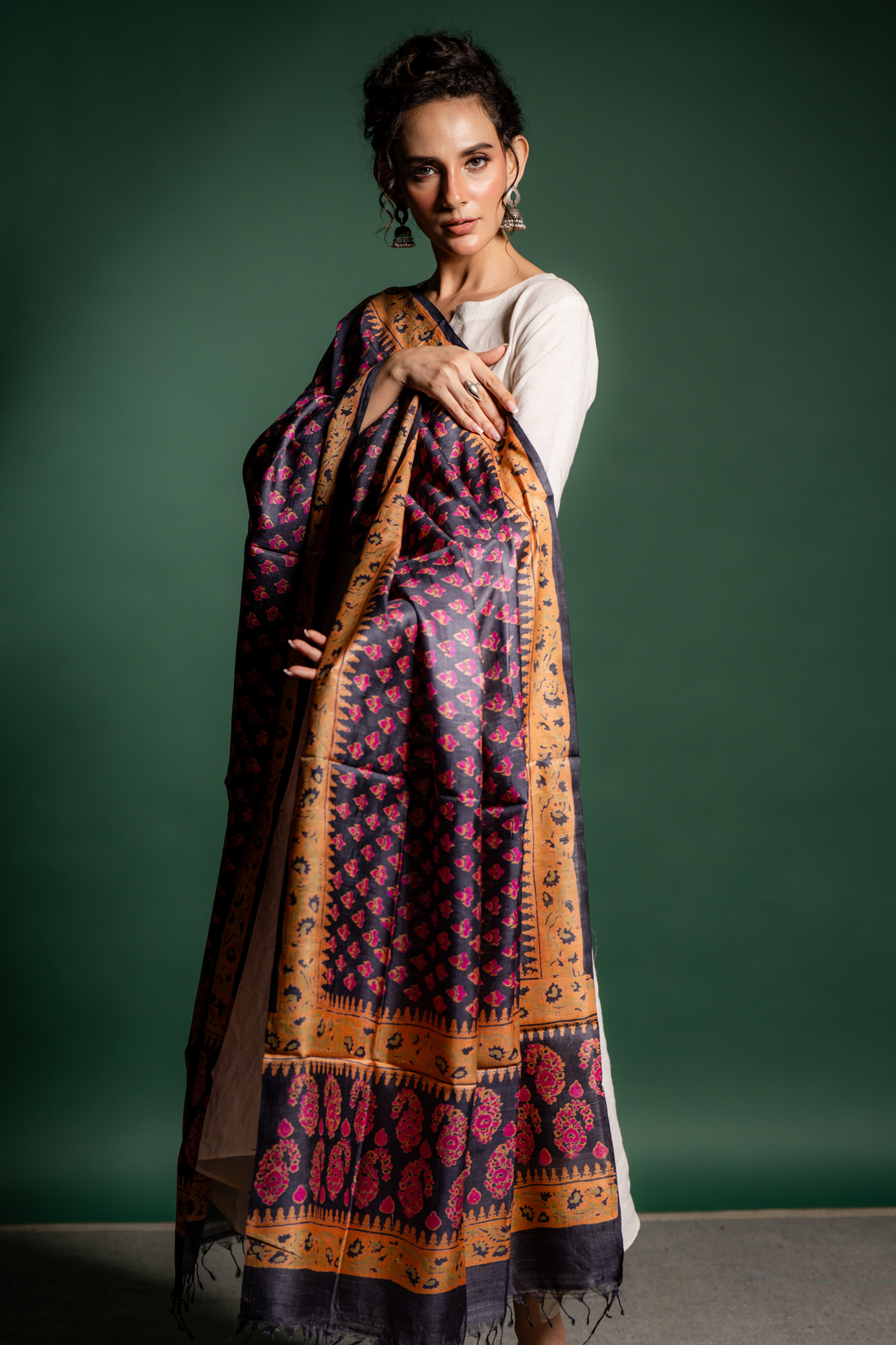 Midnight Bloom Heritage Silk Dupatta: The Art of Contrasting Elegance