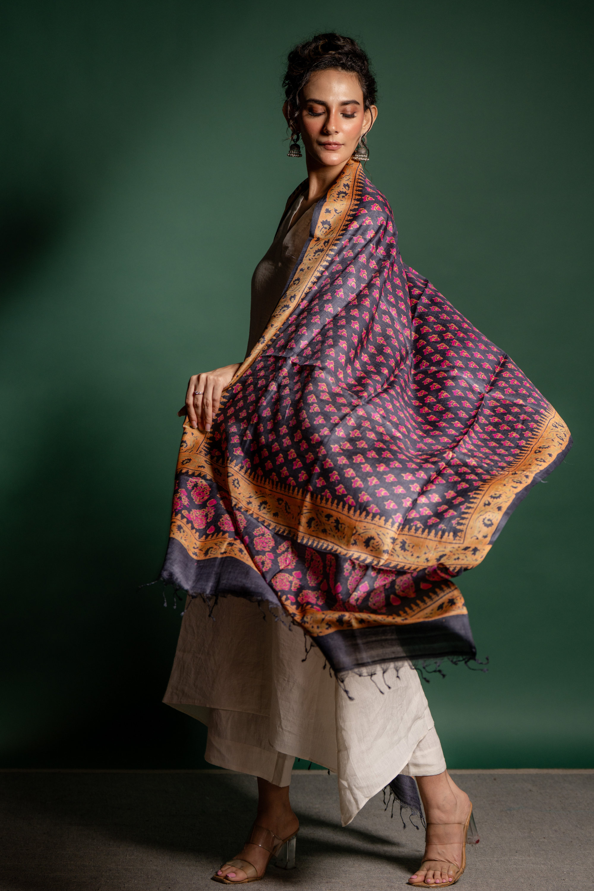 Midnight Bloom Heritage Silk Dupatta: The Art of Contrasting Elegance