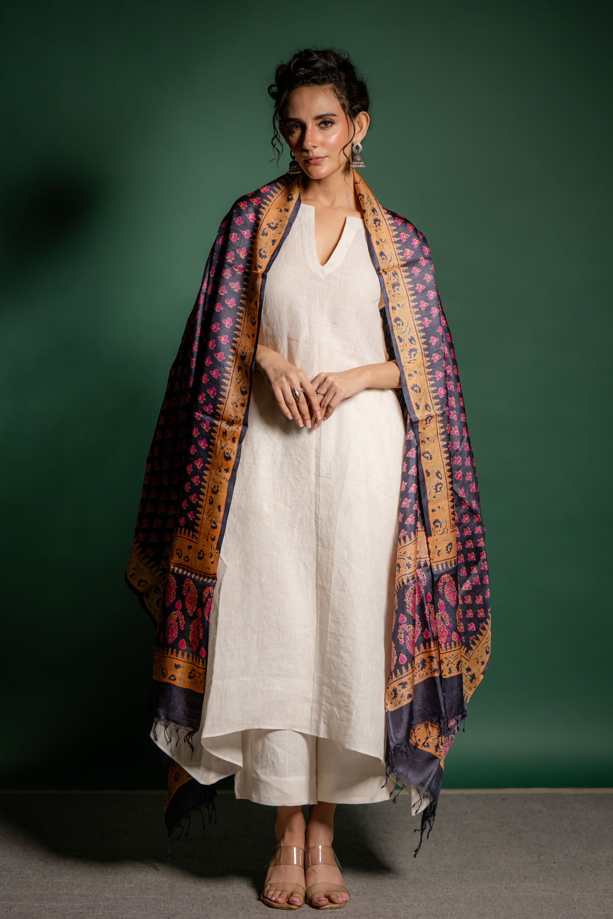 Midnight Bloom Heritage Silk Dupatta: The Art of Contrasting Elegance