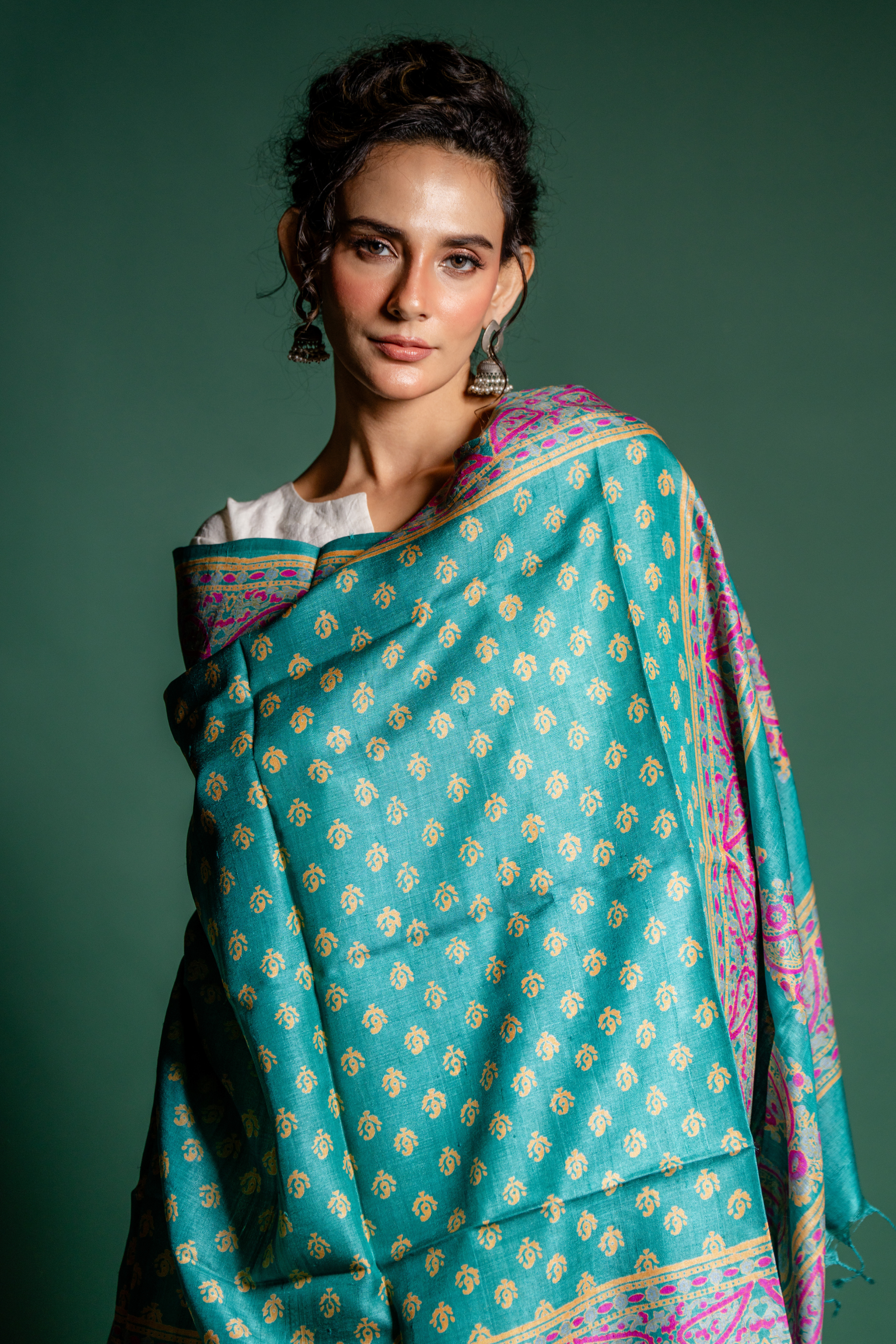 Aqua Gulmohar Silk Dupatta: The Blooming Serenity of Handwoven Grace