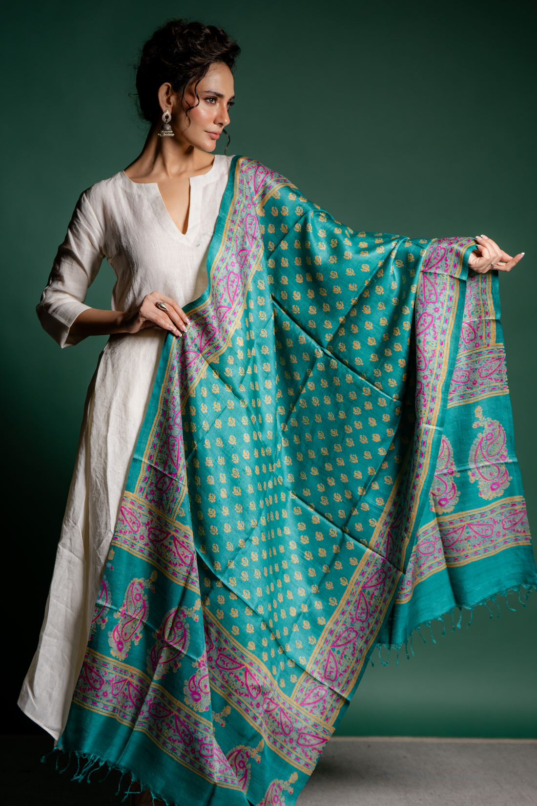 Aqua Gulmohar Silk Dupatta: The Blooming Serenity of Handwoven Grace