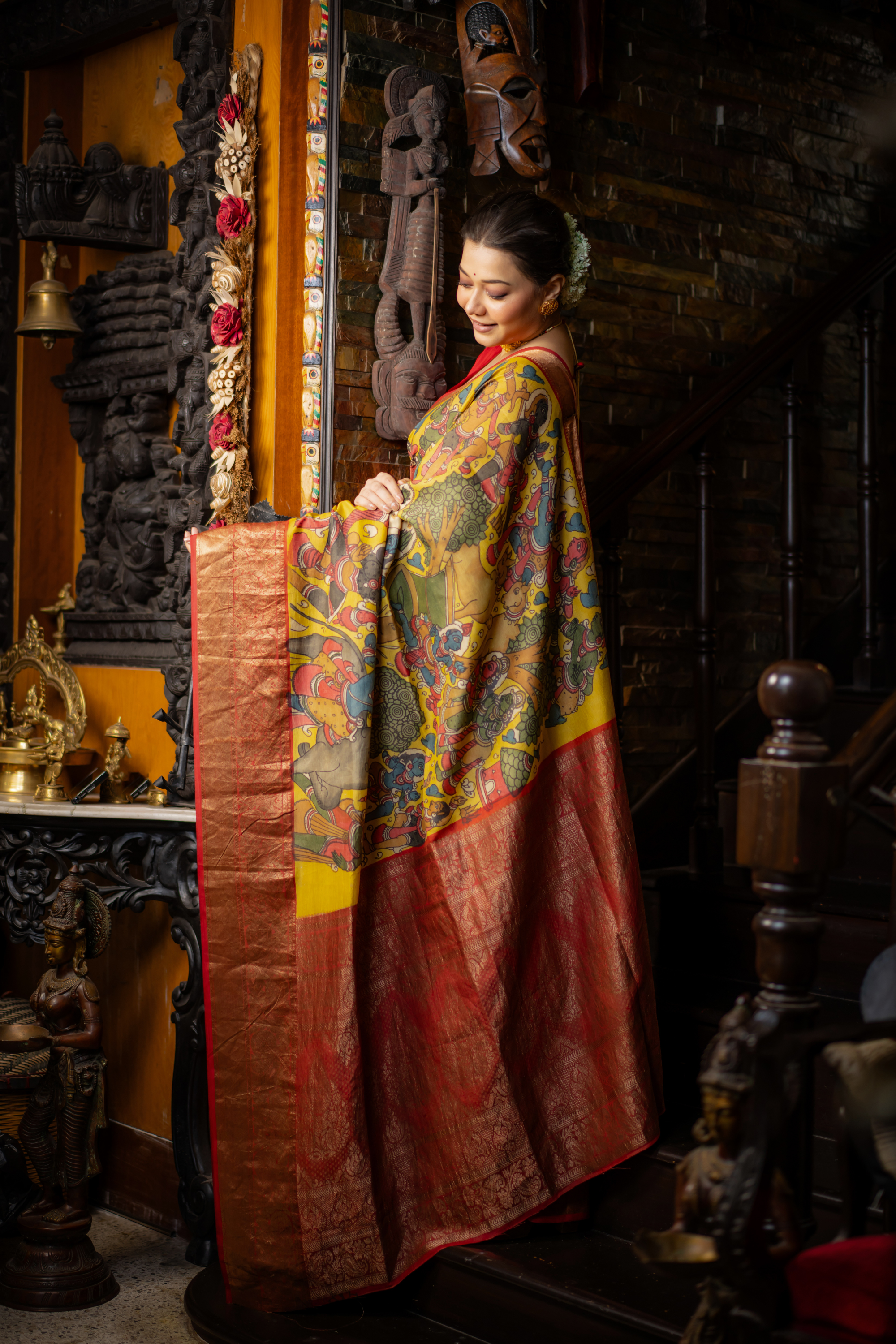Canary Kalamkari Art Silk: A Canvas of Woven Tradition
