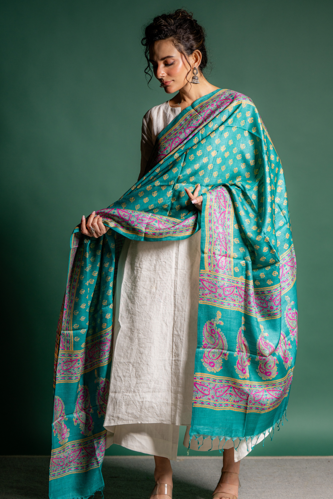 Aqua Gulmohar Silk Dupatta: The Blooming Serenity of Handwoven Grace