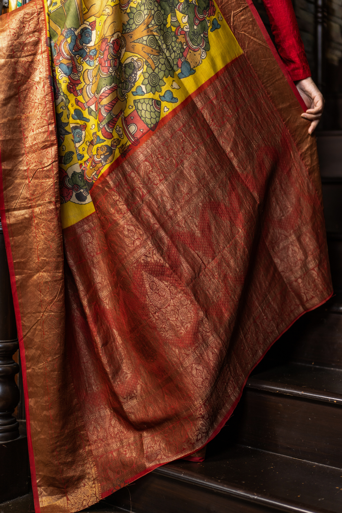 Canary Kalamkari Art Silk: A Canvas of Woven Tradition