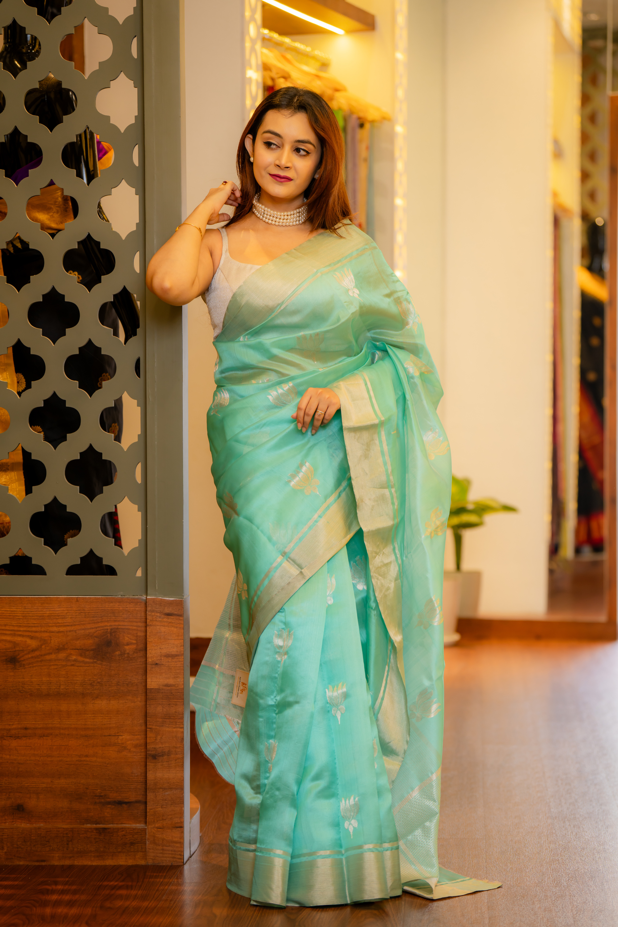 Aquamarine Sheer Silk: Floating Elegance and Modern Grace