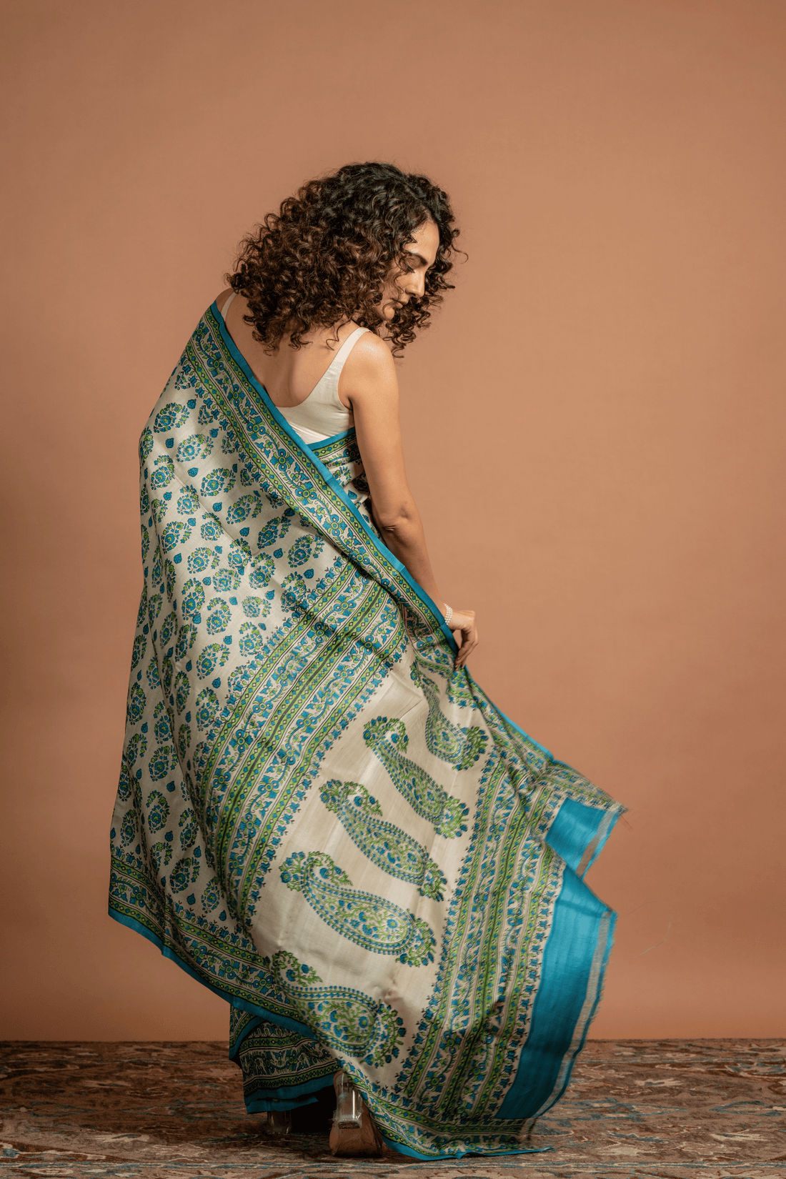 Oasis Bloom Cotton: Effortless Style in Hand-Printed Comfort