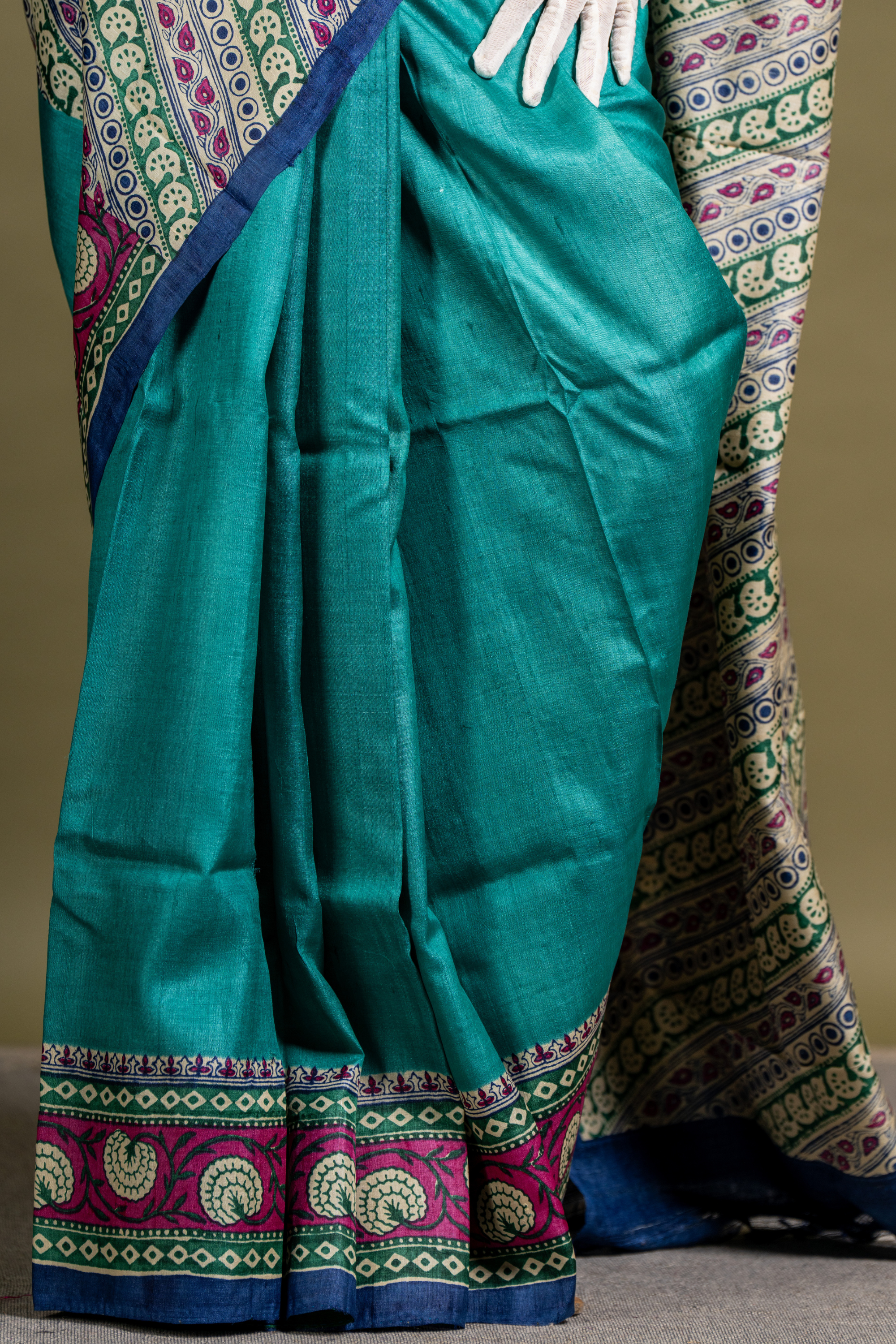 Teal Ivory Symphony Silk Saree: A Harmony of Grace and Geometric Art