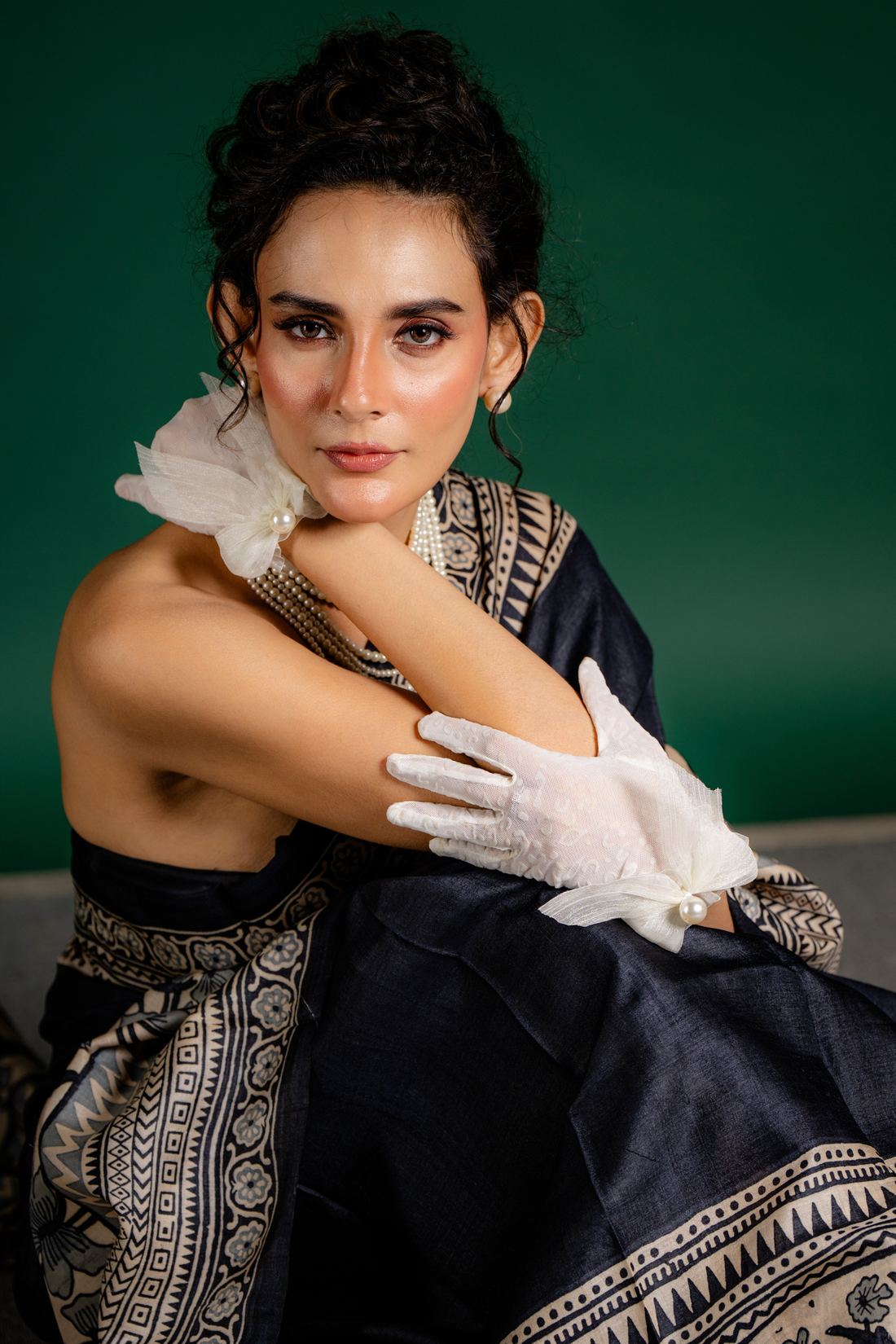 Noor-E-Kohl Silk Saree: The Poise of Timeless Black Elegance